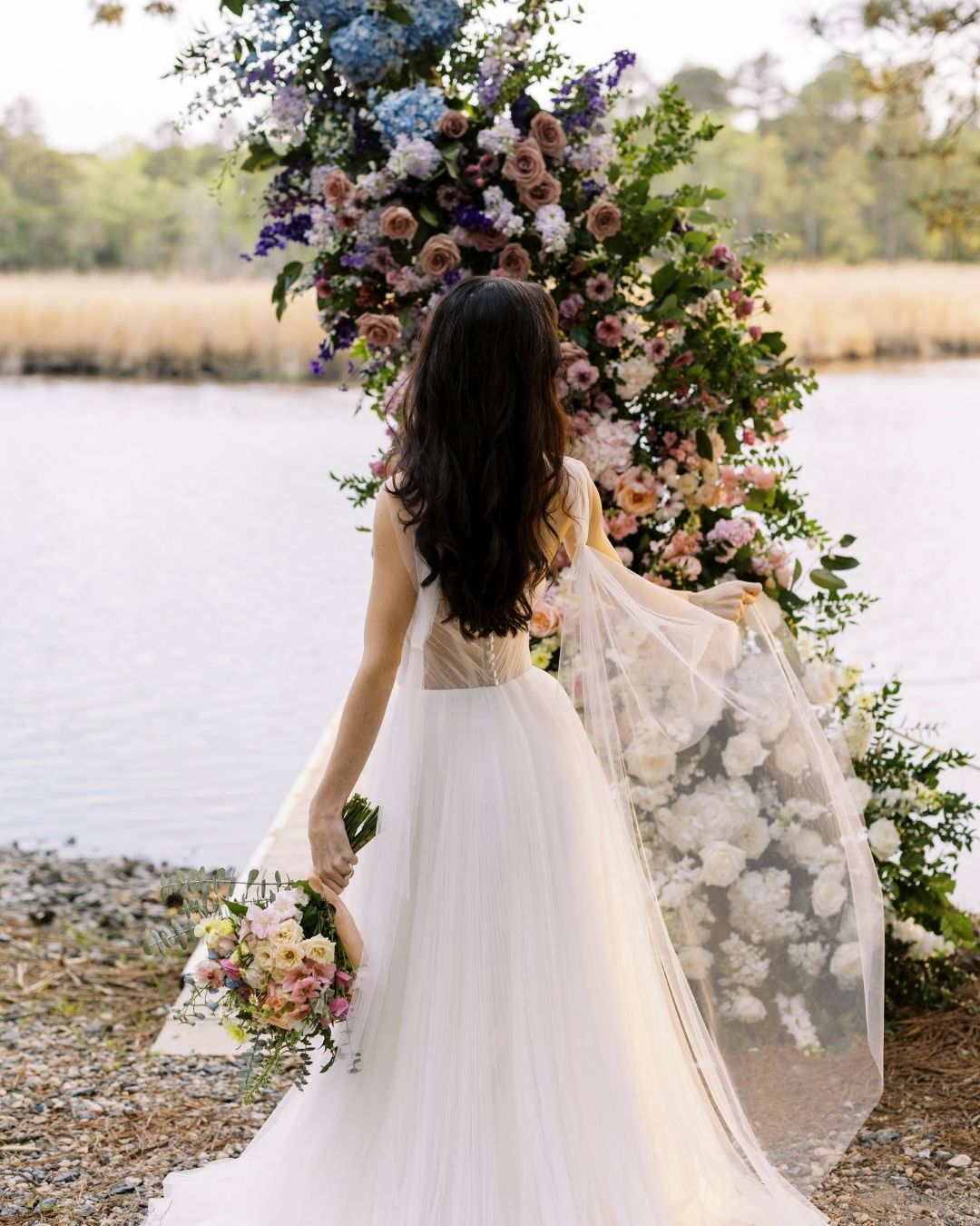 6wintersfarmfloralsspringweddingstyledshoot