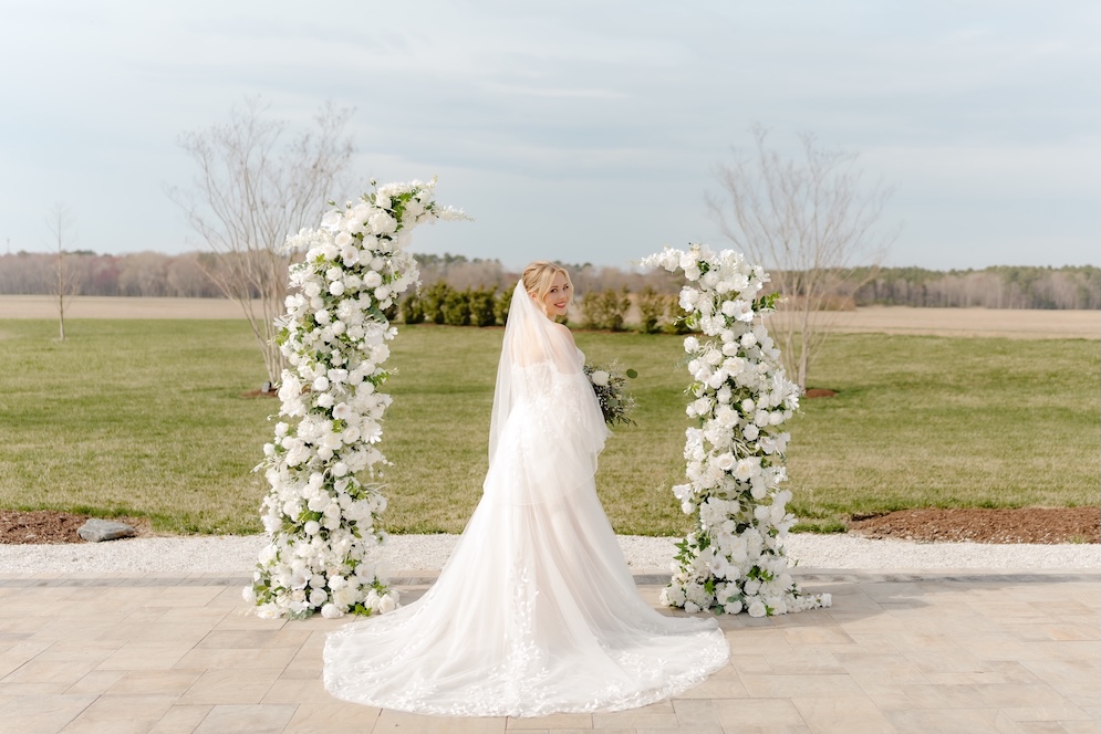 Courtney & Kyle’s Timeless Green and White Wedding at Breckenridge Barn